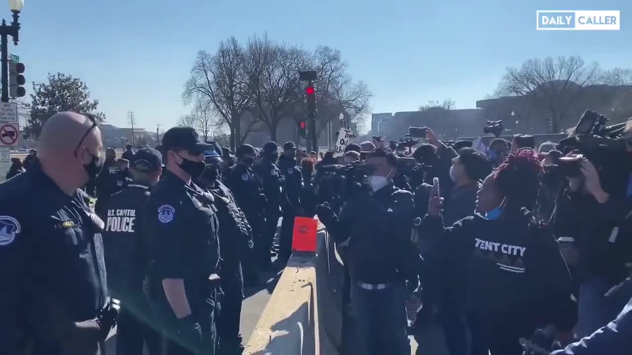 Biden Supporters Have Surrounded Capitol Screaming At Responders Protecting Congress