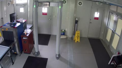 0972USCG00SouthTrailer_2021-01-06_15h00min02s117ms.mp4