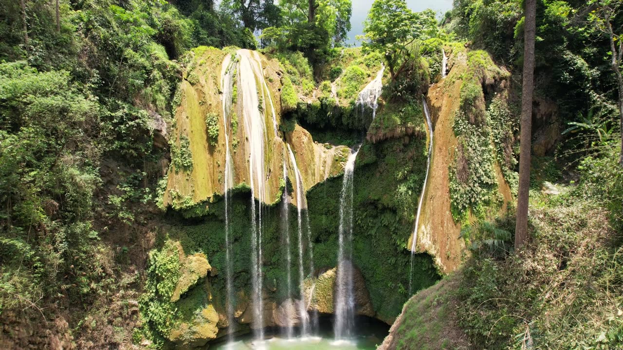 Waterfall jungle