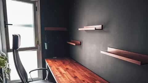 Creating a Minimalist Home Office: Essentials for 2024