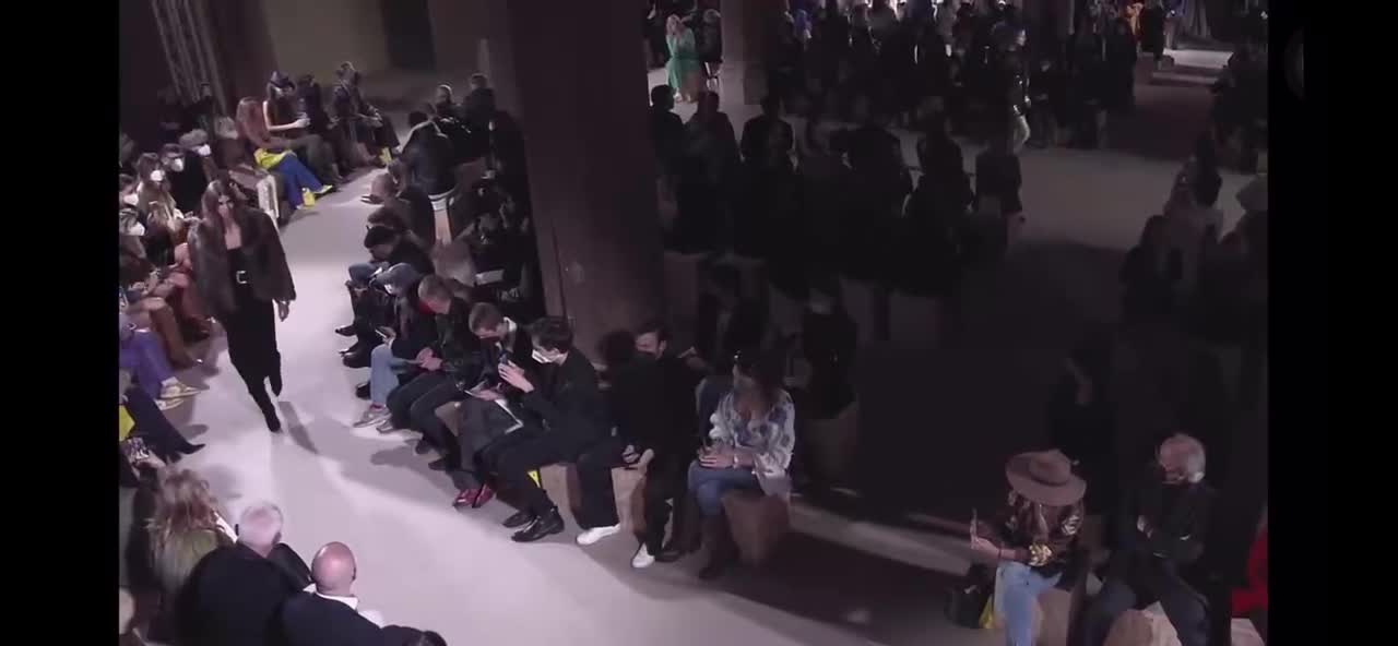 Let's watch Milan Fashion Week