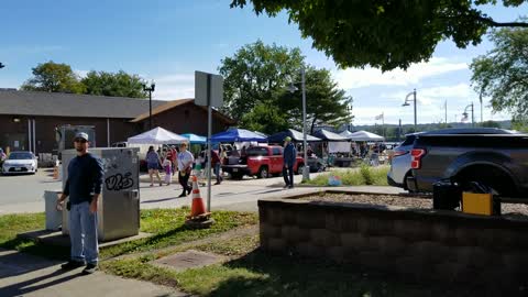 Second clip, last day of the Farmer's Market