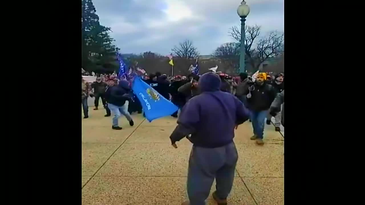 CAPITAL POLICE caught OPENING BARRICADE for BLM Protestors POSING as TRUMP supporters