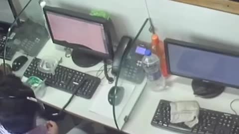 scammer freaks out funny