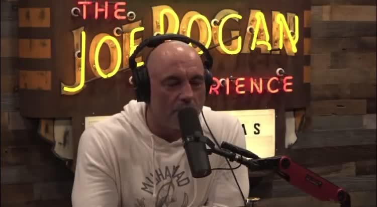 Joe Rogan calls Trudeau a “creepy fucking dictator”