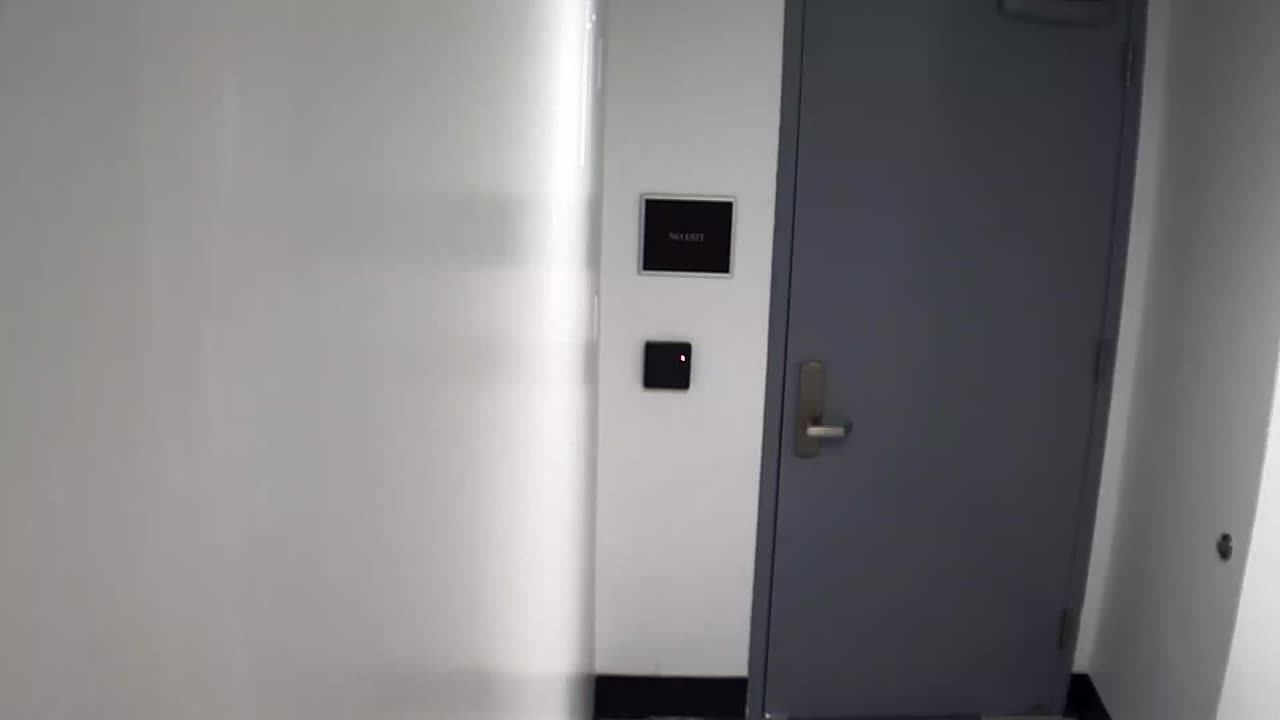 6144RHOBG2G201ABStairwayLobbyEntry_2021-01-06_14h00min02s750ms.mp4