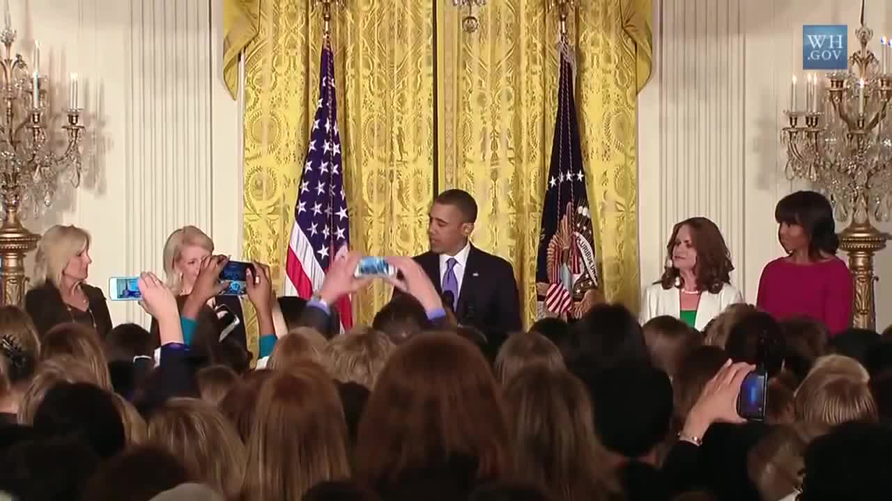 Barack Obama Singing Get Lucky by Daft Punk (ft. Pharrell)