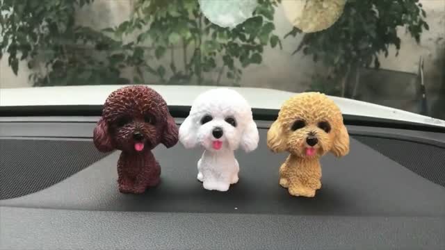 Smiling Brown, White and Yellow / Toy Poodle / Cockapoo / Labradoodle Resin Bobble Head