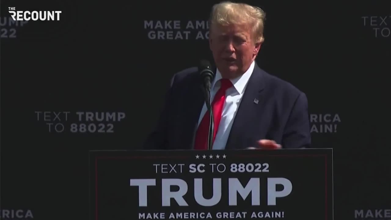 Donald Trump defends Lindsey Graham through a loud chorus of boos