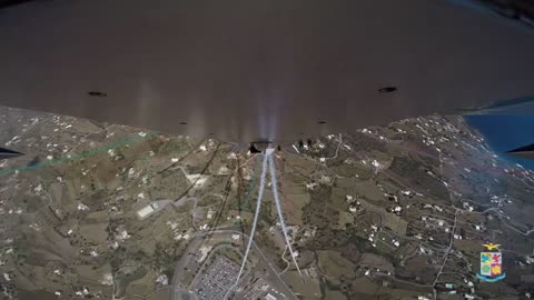 Le Frecce Tricolori in volo su Pantelleria