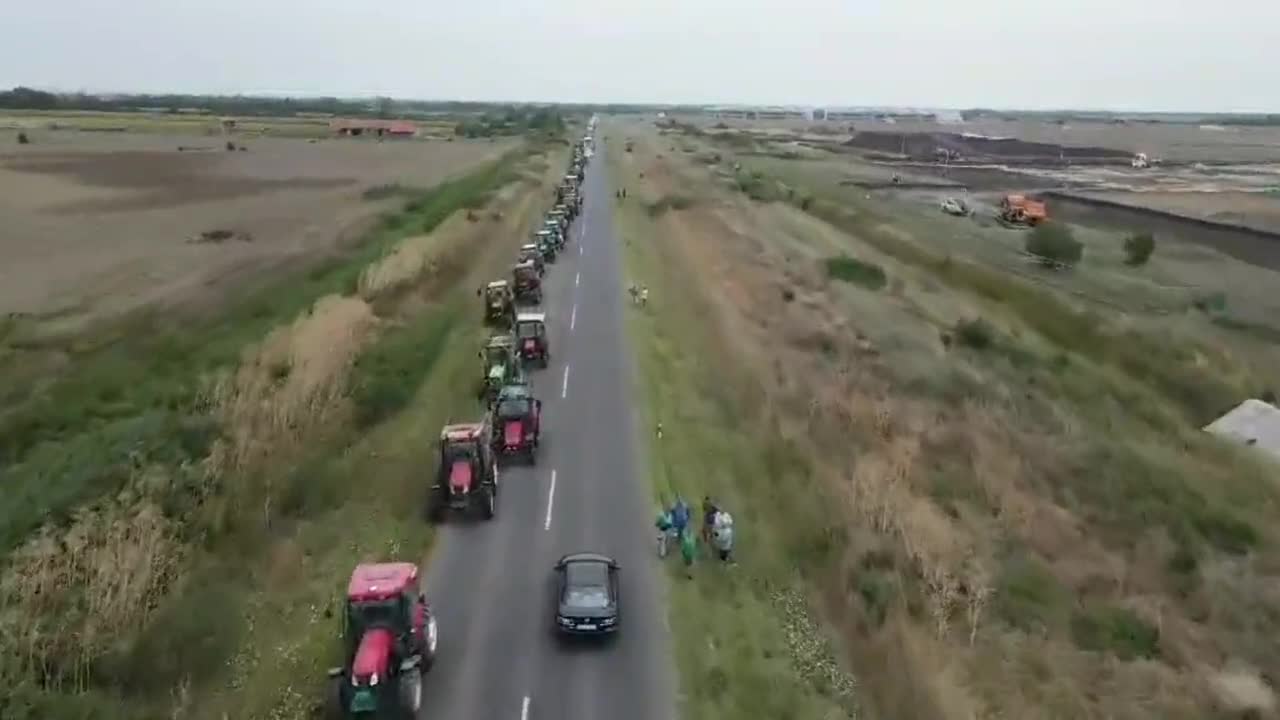 The Serbian government threatens retaliation if the farmers' protest continues.
