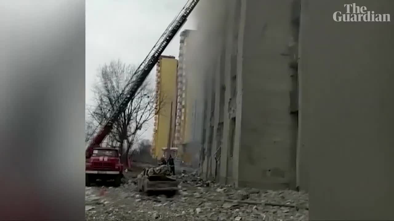 Ukraine war_ aftermath of deadly shelling in battle-worn Cherni