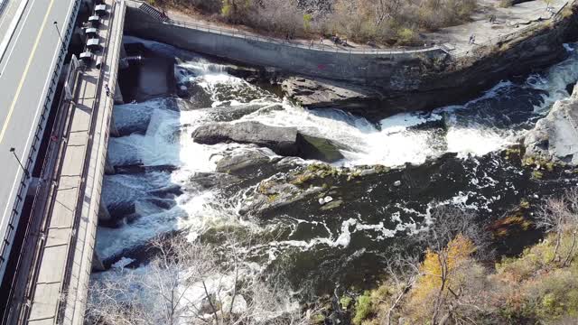 Hogs Back Falls