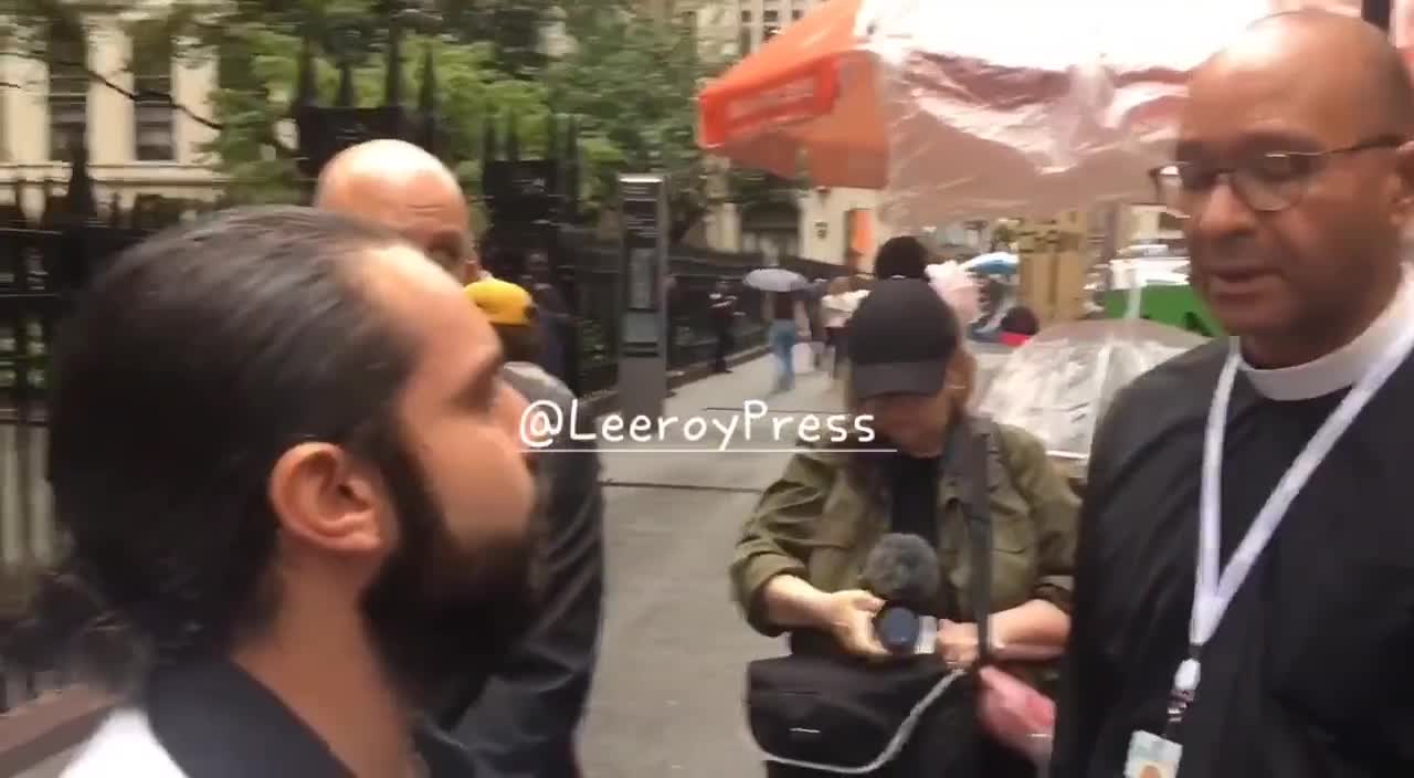 New York Man Confronts Trinity Church Priest Who Continues to Require a Vax Pass to Attend Service