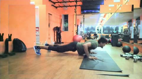 Flying pushup at gym