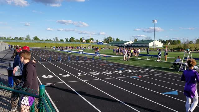 5.12.21 200m Hurdles Heat 1 @ Walton Verona