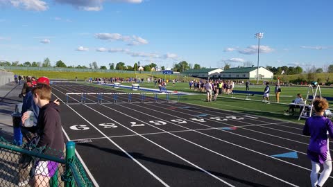 5.12.21 200m Hurdles Heat 1 @ Walton Verona