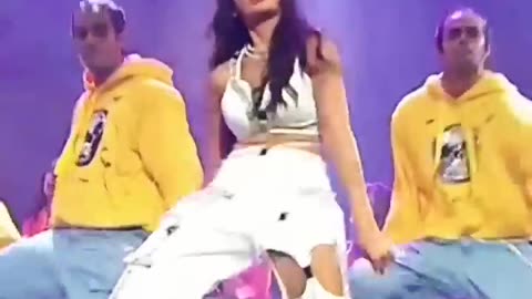 Nora_Fatehi_Dance