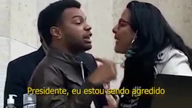 Deputada DESCONTROLADA ...