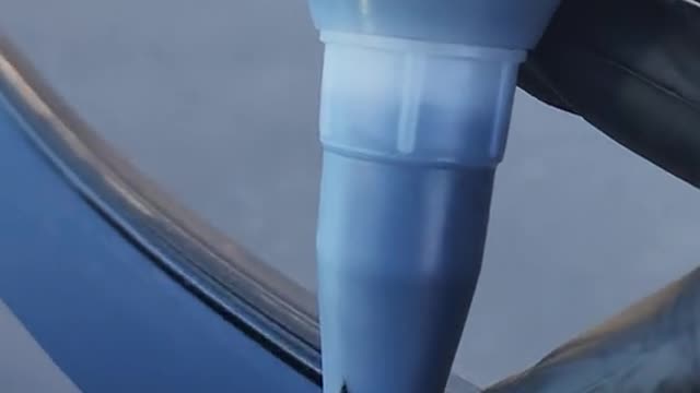 I could watch windshield repairs all day 😍 Credit to