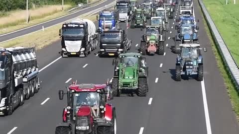 Farmers take to the highways in the Netherlands - Fighting back against Great Reset