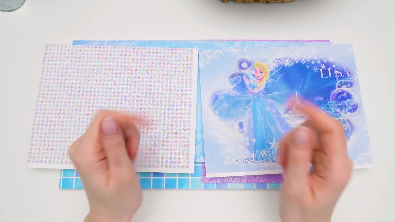 Building A Magical Mini Apartment For Queen Elsa ❄️
