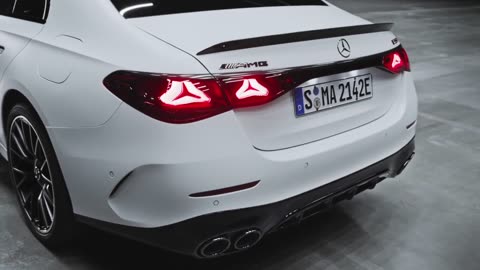 Performance and efficiency in a new combination - the Mercedes-AMG E 53 HYBRID 4MATIC+