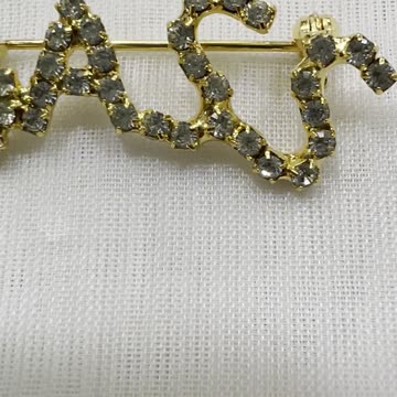 18KGP 1.5” x 1” Bass Brooch. Made with Swarovski Crystal. Music. Band