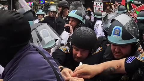 How many pigs does it take to put on a pair of cuffs?