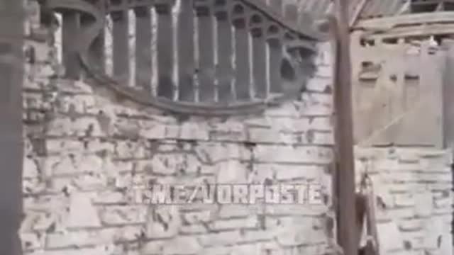 Chechen soldiers make fun of the Ukranian snipers Mariopul