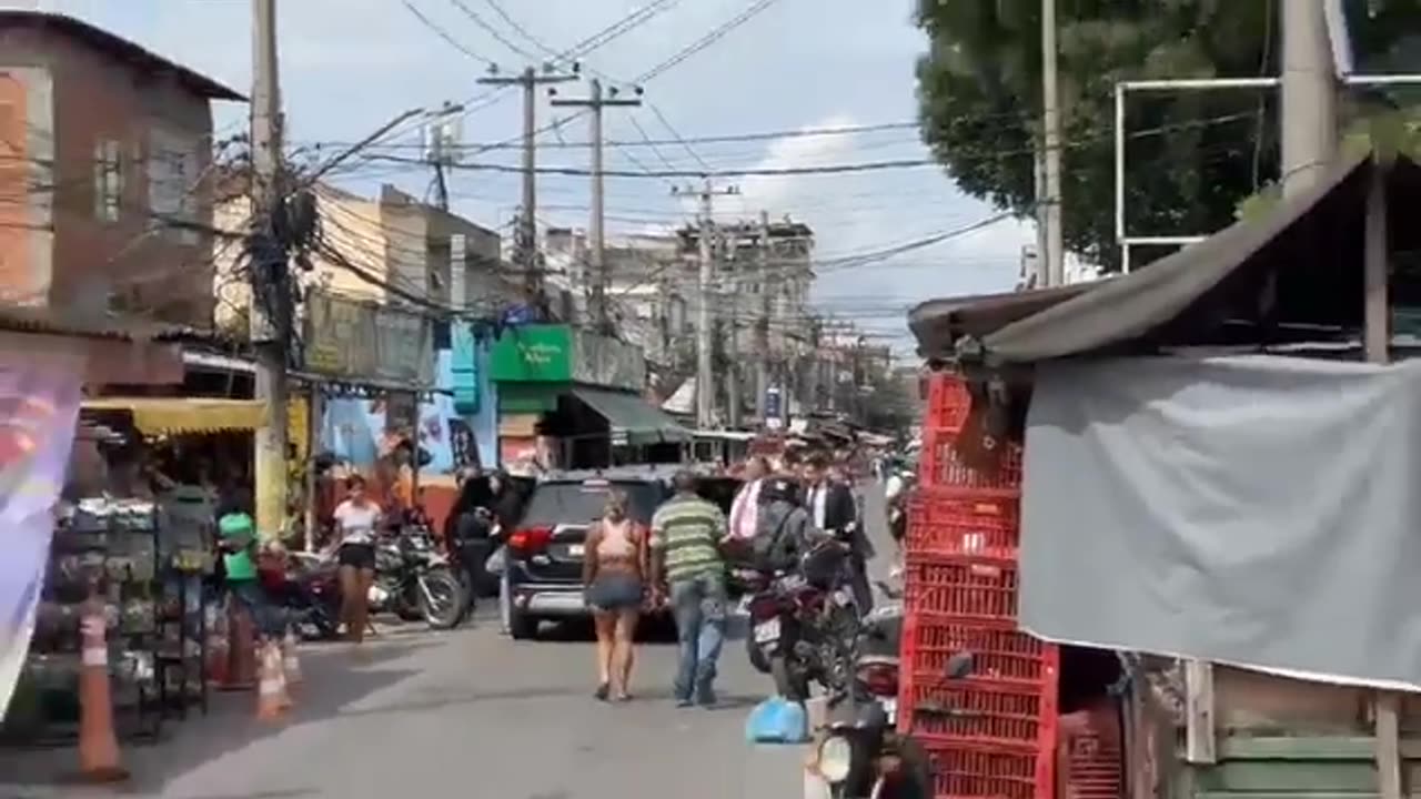 Flávio Dino Vai ao complexo negociar com os chefes