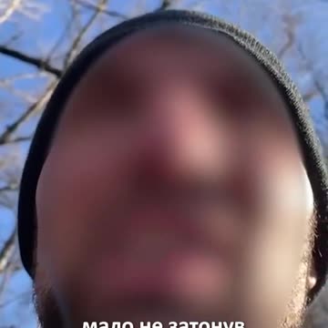 Украинцы массово пытаются уплыть от бойни в Европу используя всё от шин до ласт