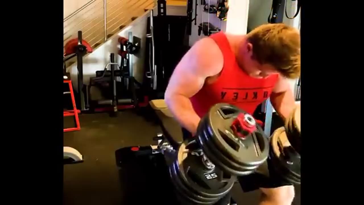 Funny video,,,, try not to laugh🤣🤣🤣🤣🤣😂😂😂