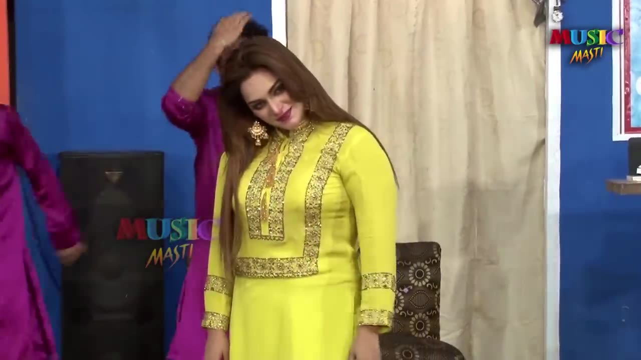 Mehak_Noor_(Official_Video)_||_Tak_Ve_Tak_Ve_||_Stage_Drama_Song_|_New_Dance_Performance_2023(720p)