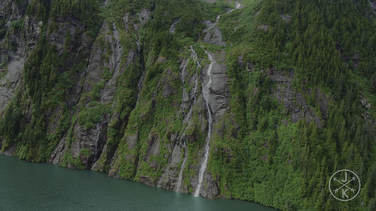 Alaska in 8K 60p HDR (Dolby Vision)