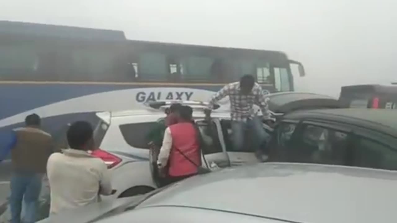 Accedent on Road kill many people