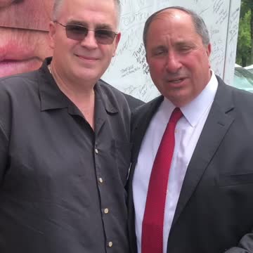 John Fredericks thanks Donna and Stan Fitzgerald with Veterans For America First