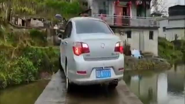 Incredible driving skill: u turn on tiny bridge learn car driving skills quick driving skills