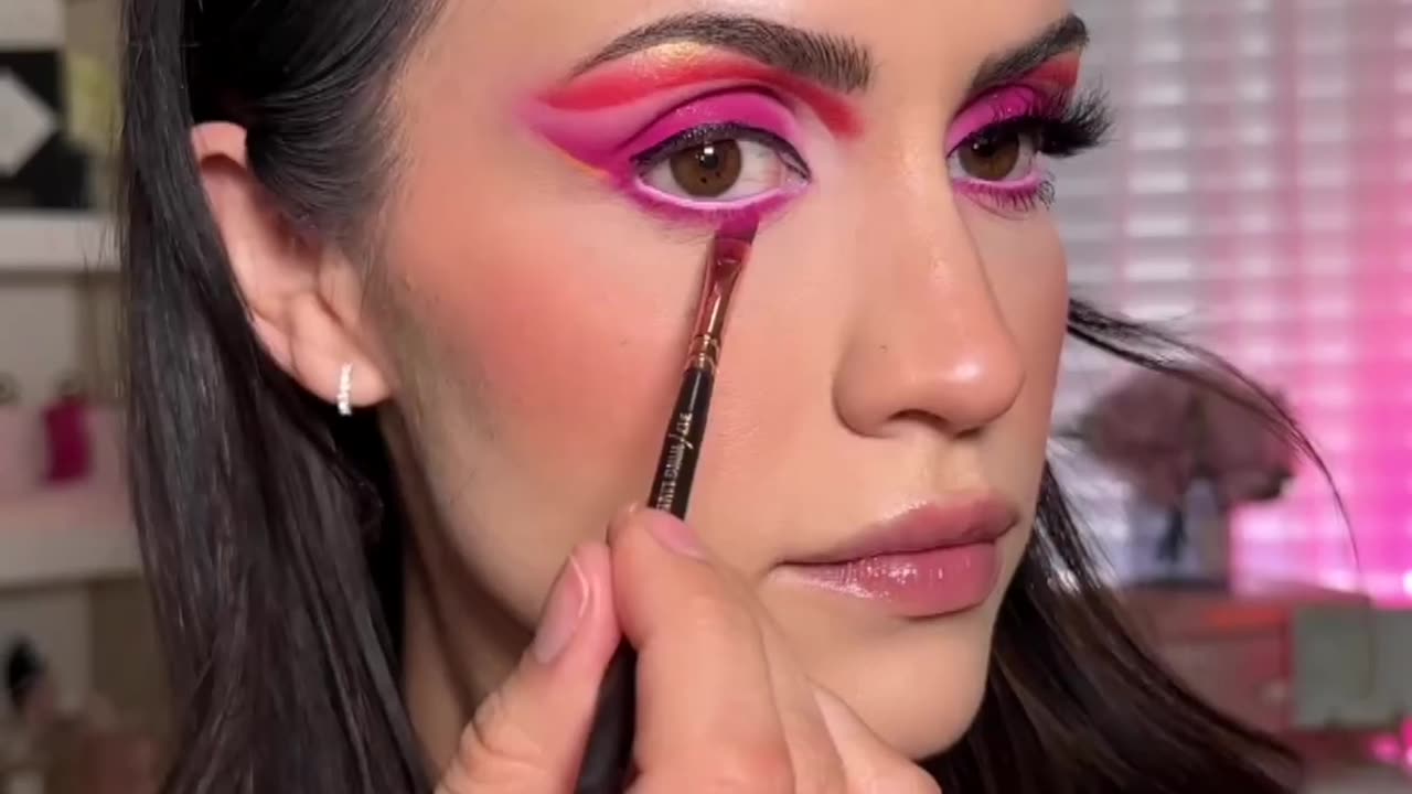 Beautiful eyes makeup artist | makeup tutorial | Beauty Bounty