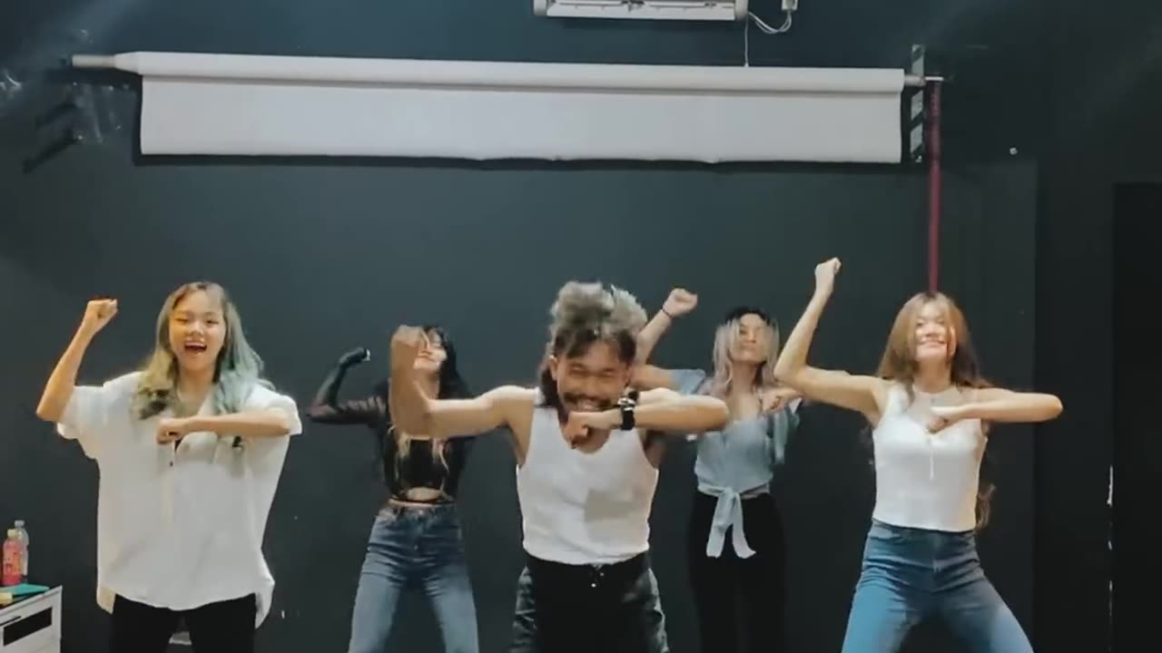 Mulyadi Dance//#jogetviral with 4 Girl