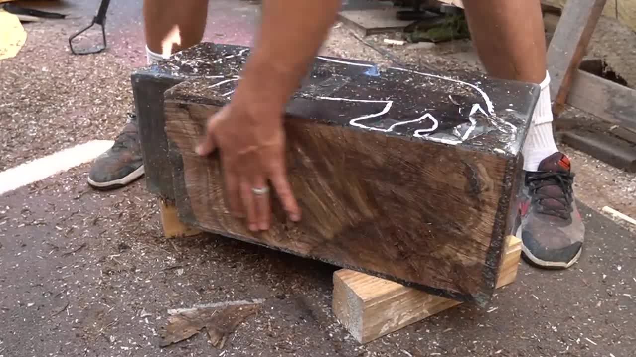 Carving a Rhino From Epoxy Resin & Walnut Burl20