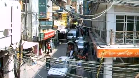 CERVEJINHA NO THAMEL EM KATMANDU NEPAL