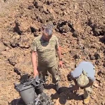 The Insane Crater Left By a Russian KH22 Ballistic Missile