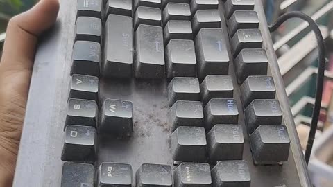 Cleaning up a 5 years old mechanical keyboard