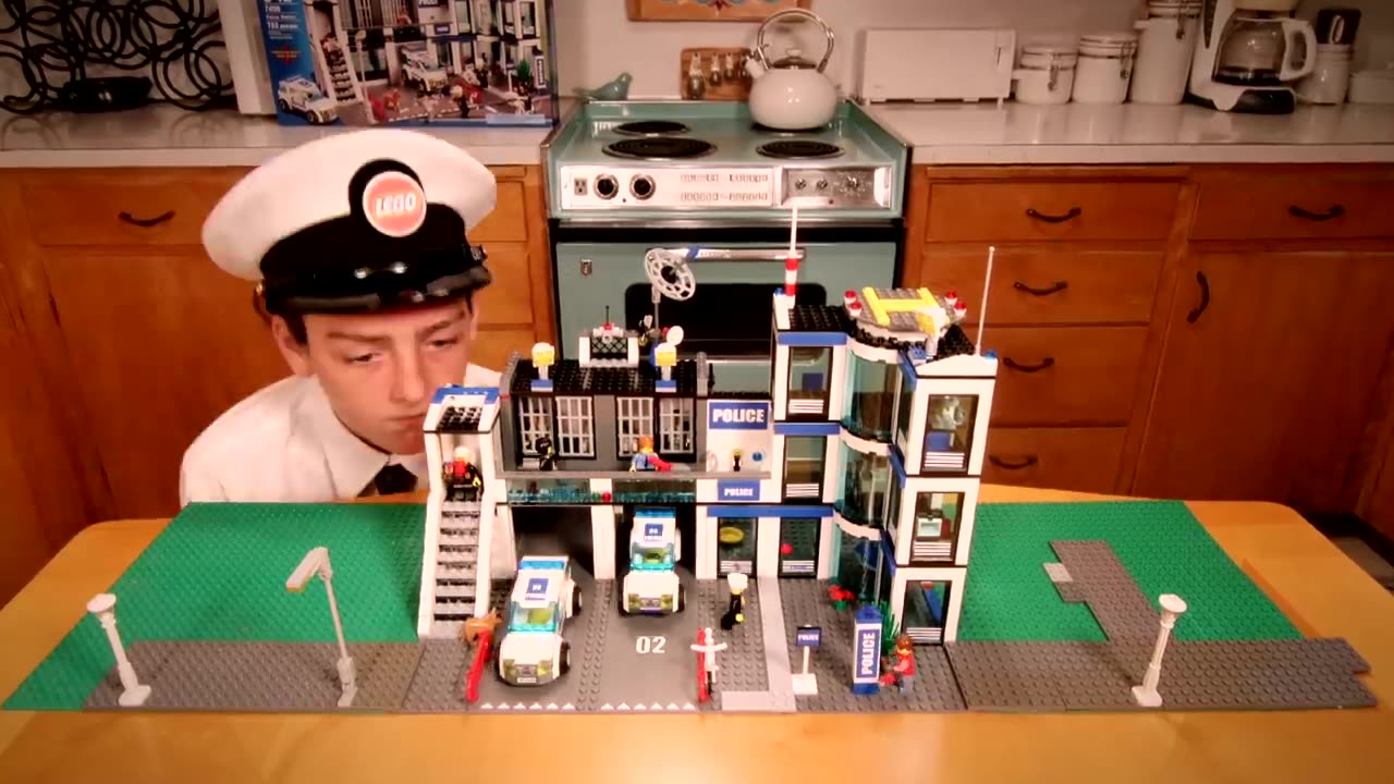 Lego Police Station Build