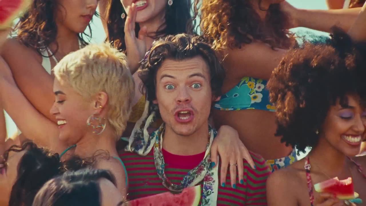 Harry Styles - Watermelon Sugar (Official Video)