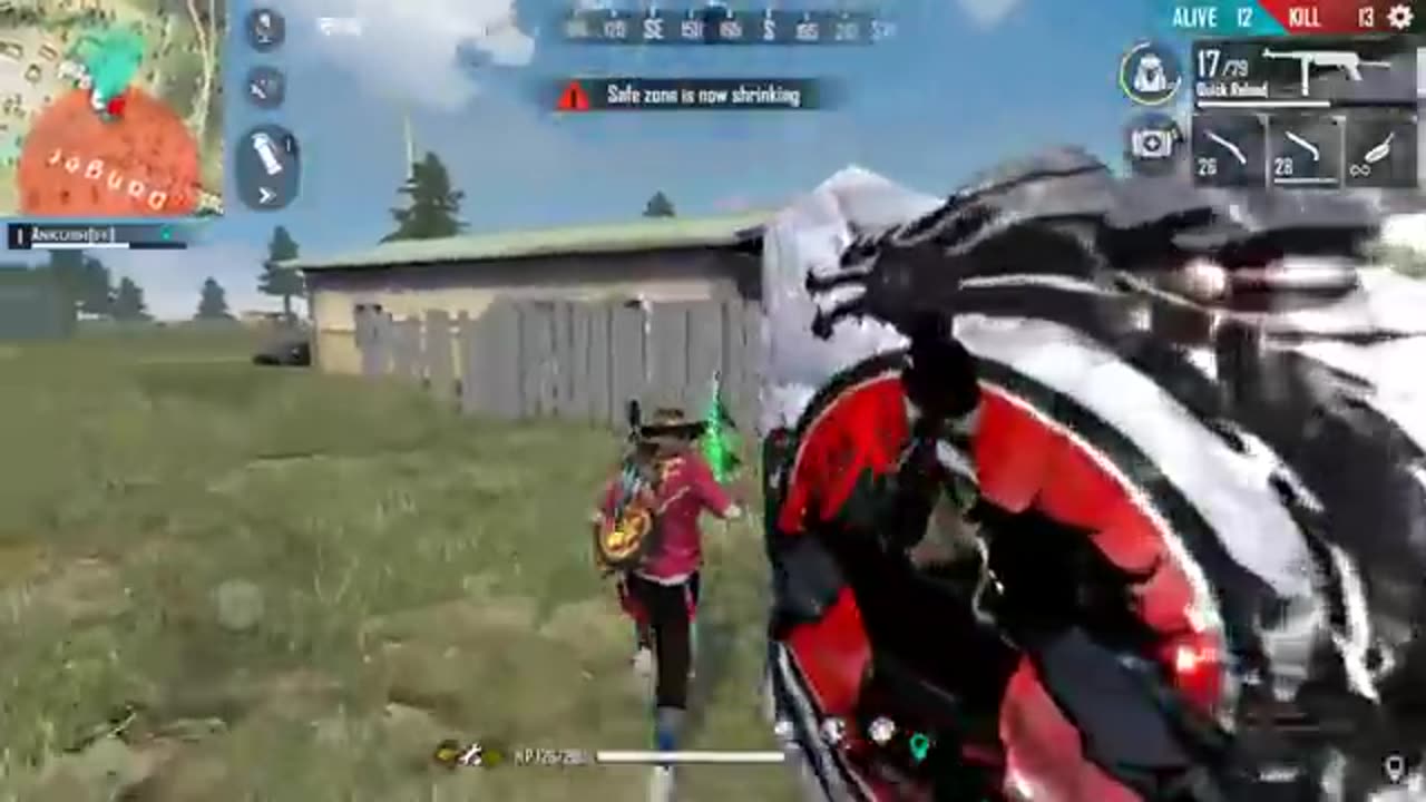 Solo vs Squad hacker type gameplay