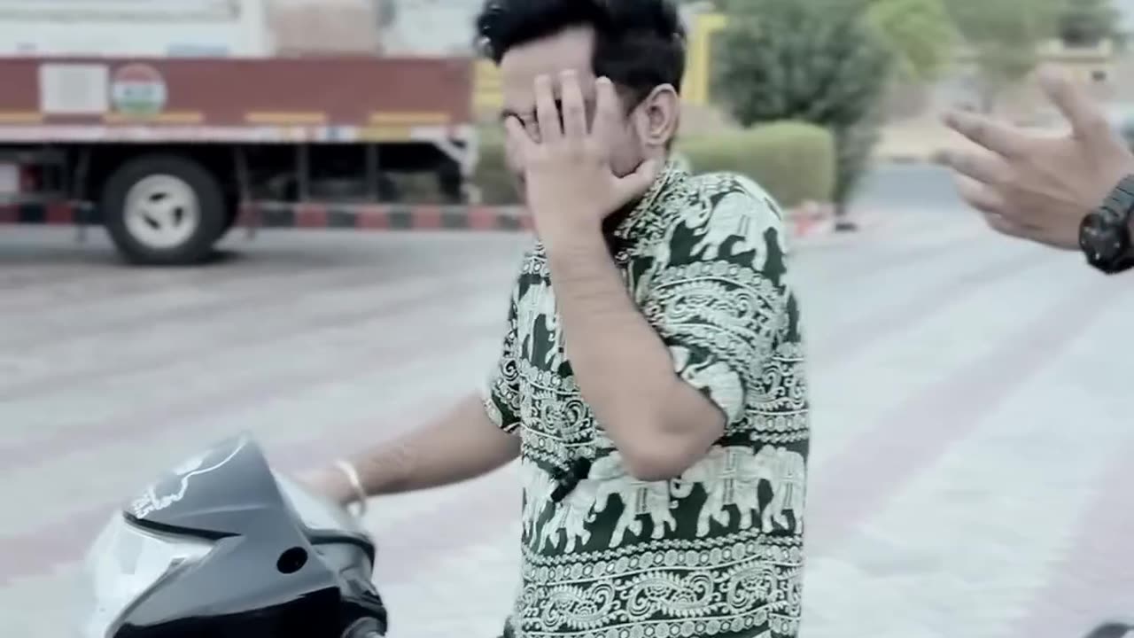 Wait for the end twist๐๐#funny #shorts #comedy #laugh #enjoy #tren