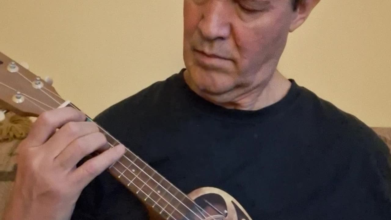 Away In A Manger on ukulele