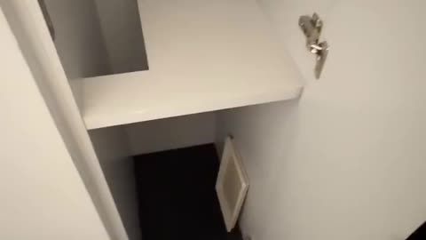 Tokyo $5 Capsule Hotel